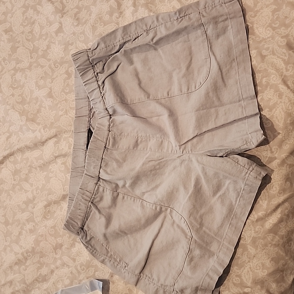 Women's Linen light blue shorts